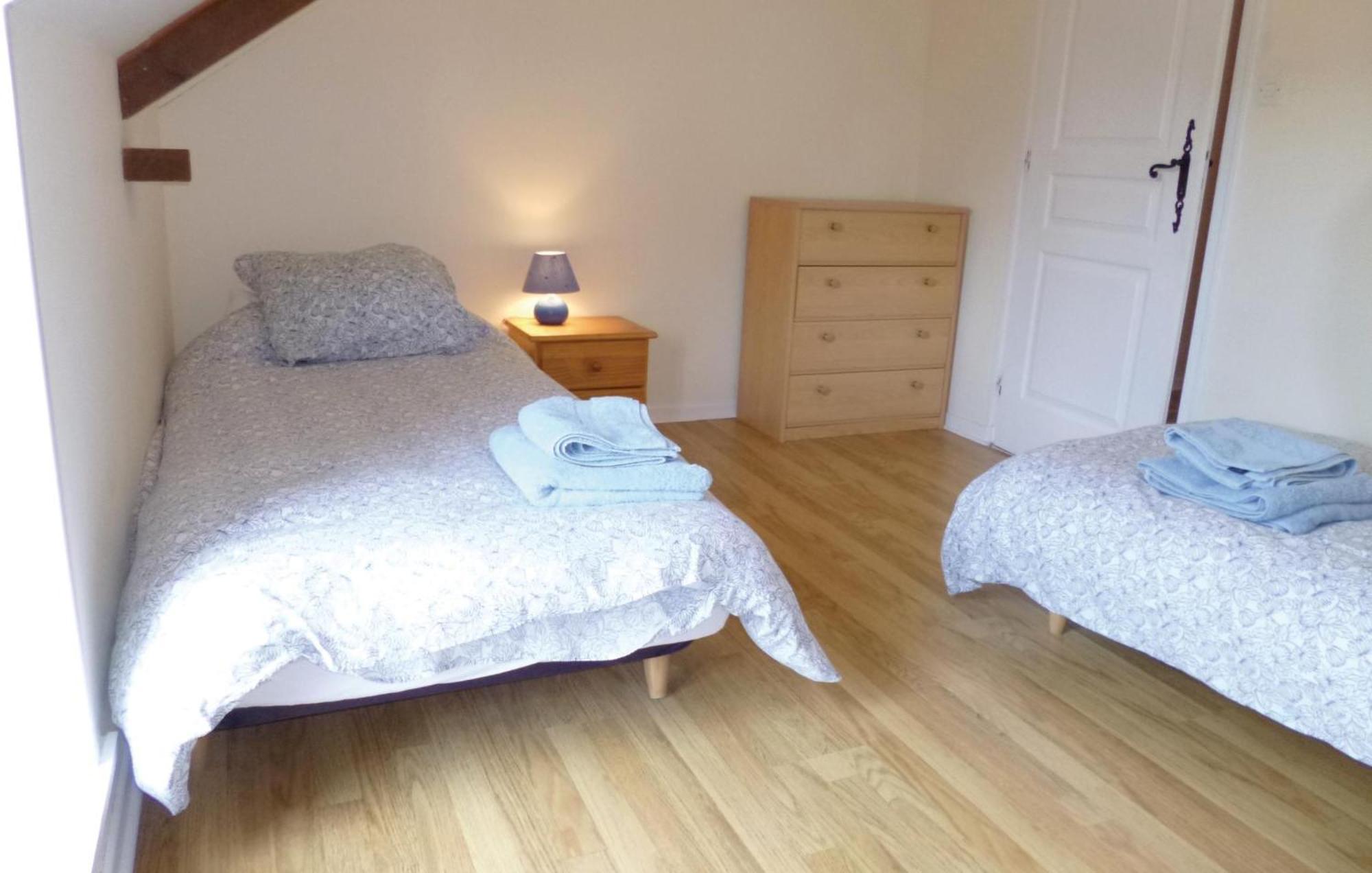 3 Bedroom Cozy Home In Brucheville Carentan-les-Marais Exterior foto